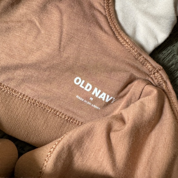 Old Navy Cropped Tanks Set of 3 size M - Picture 3 of 3